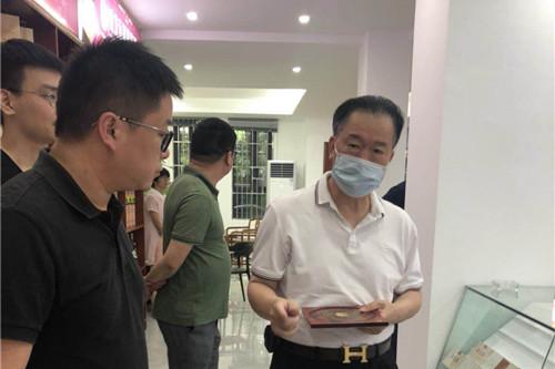 著名企业风水师裴翁老师为宁波市某烟酒行有限公司做风水策划